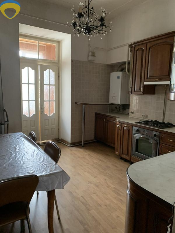 продажа многокомнатной квартиры номер A-173704 в Приморском районе, фото номер 7